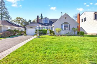 46 Mulberry Avenue, Garden City, NY 11530