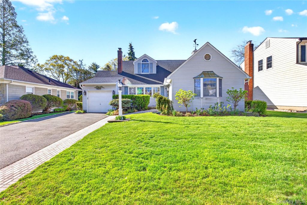 46 Mulberry Avenue, Garden City, NY 11530