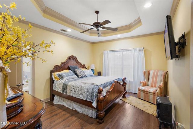 724 Forest Woods Drive, Byram, MS 39272