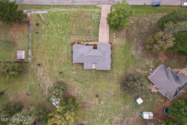 724 Forest Woods Drive, Byram, MS 39272