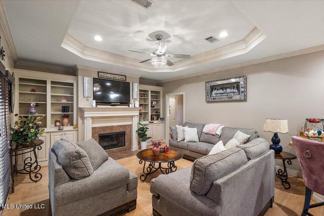 724 Forest Woods Drive, Byram, MS 39272