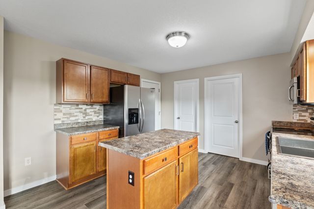 5012 NE Innsbruck Drive, Ankeny, IA 50021