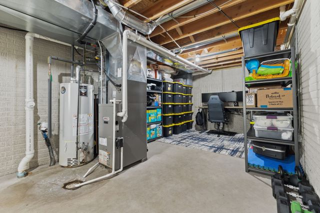 5012 NE Innsbruck Drive, Ankeny, IA 50021