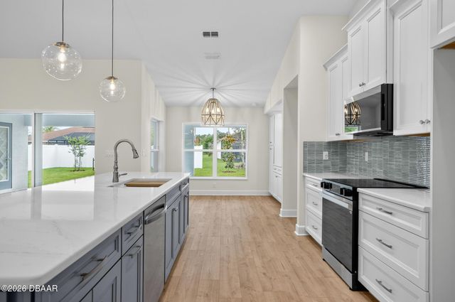 15 Eric Drive, Palm Coast, FL 32164