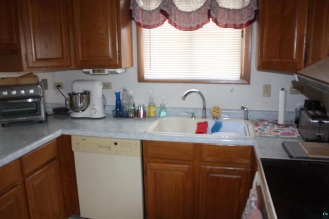 2909 Hammond Ave, Superior, WI 54880