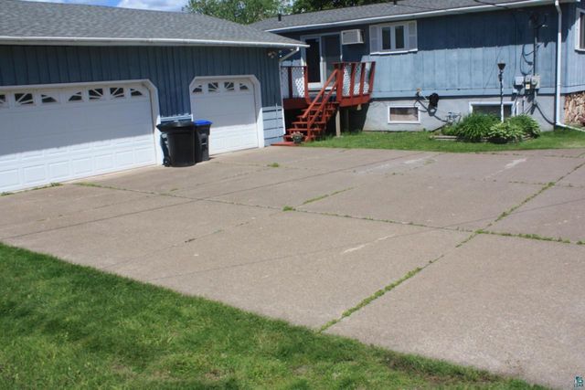 2909 Hammond Ave, Superior, WI 54880