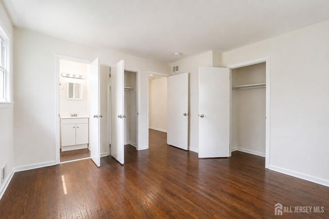 25 Lincoln Avenue, Piscataway, NJ 08854