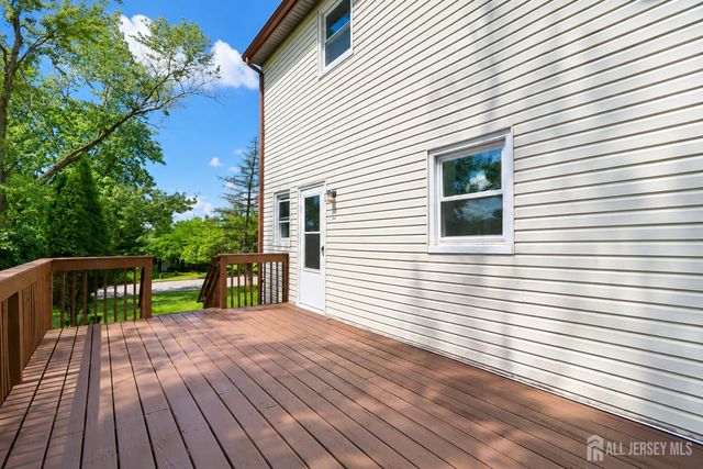 25 Lincoln Avenue, Piscataway, NJ 08854