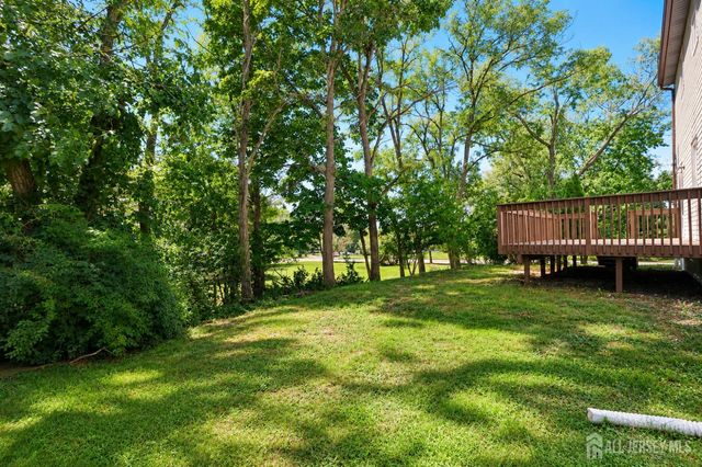 25 Lincoln Avenue, Piscataway, NJ 08854