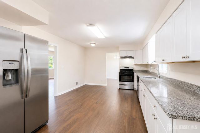 25 Lincoln Avenue, Piscataway, NJ 08854