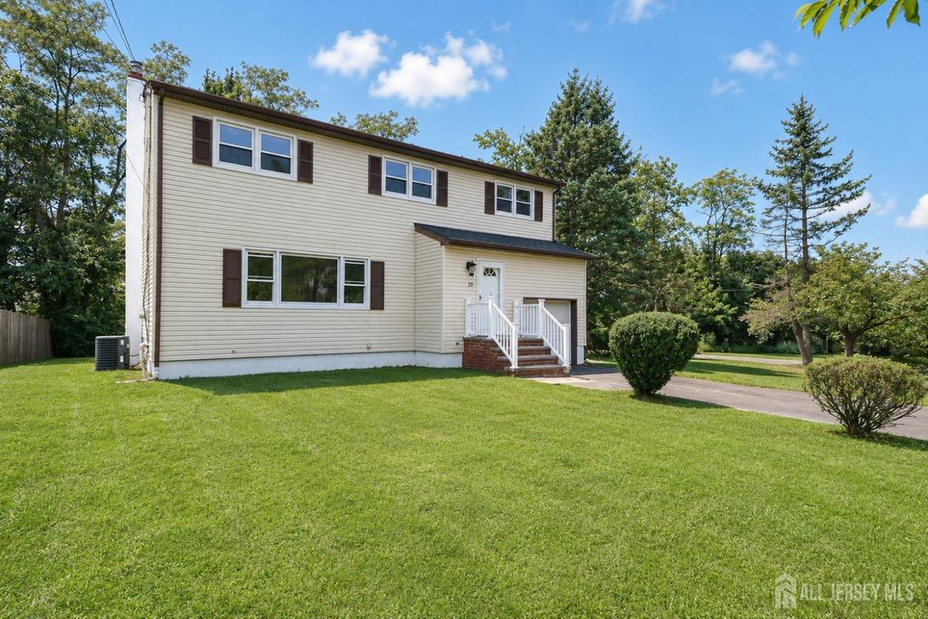 25 Lincoln Avenue, Piscataway, NJ 08854