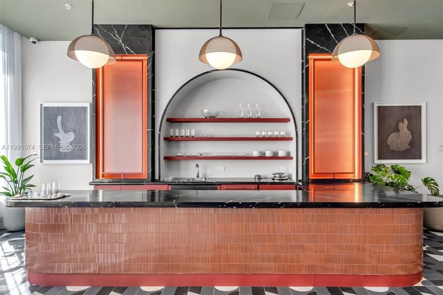 11 NE 6 th 2808, Miami, FL 33132