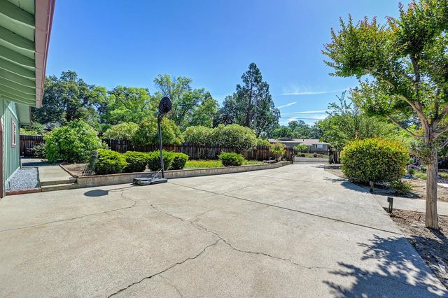 6633 Lindberg Ave, Placerville, CA 95667