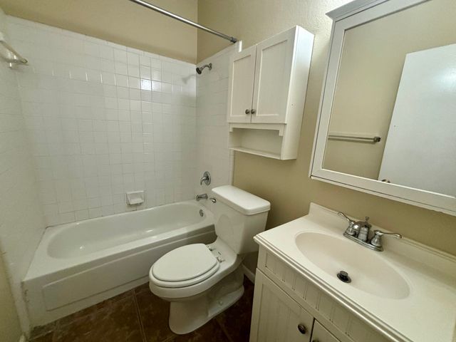 2915 Roxboro Road, Euless, TX 76039