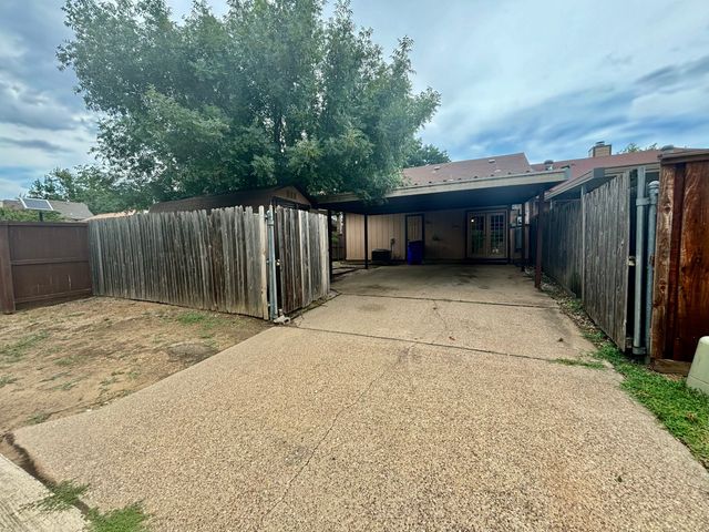 2915 Roxboro Road, Euless, TX 76039