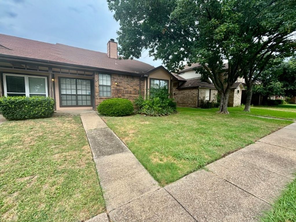 2915 Roxboro Road, Euless, TX 76039