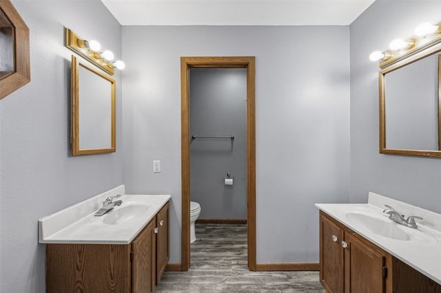 927 Aspen Ct, Iowa City, IA 52240