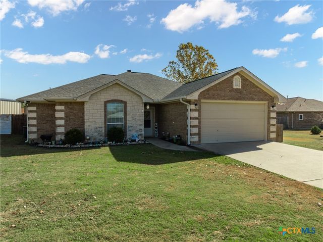 210 Lakewood Drive, Gatesville, TX 76528