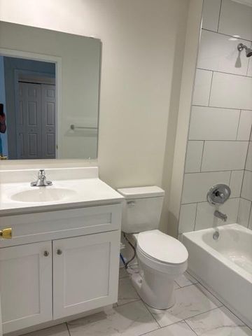 2403 BEACON DR, Sicklerville, NJ 08081