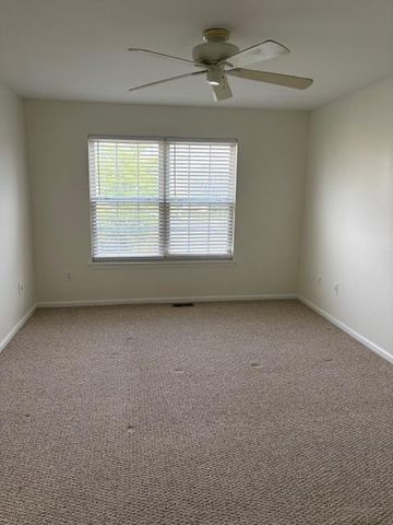 2403 BEACON DR, Sicklerville, NJ 08081