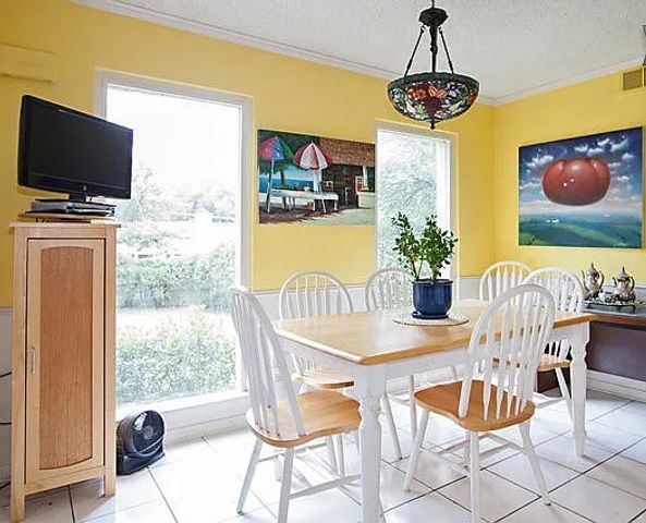 6615 Lyndon B Johnson Freeway, Dallas, TX 75240