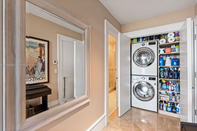 3350 SW 27 Ave PH-2203, Coconut Grove, FL 33133