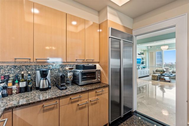 3350 SW 27 Ave PH-2203, Coconut Grove, FL 33133