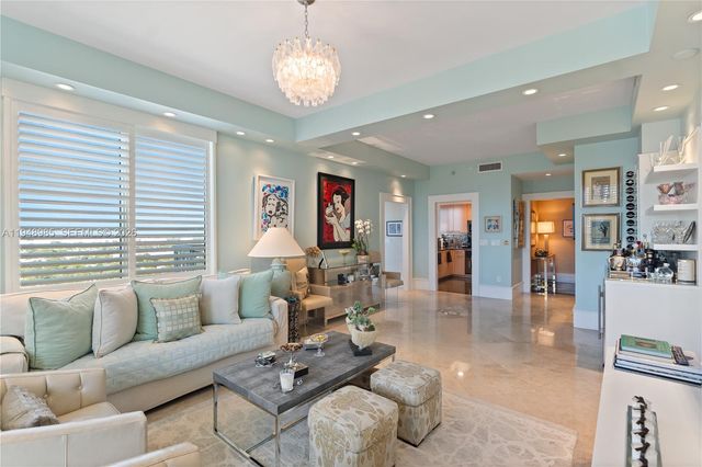 3350 SW 27 Ave PH-2203, Coconut Grove, FL 33133