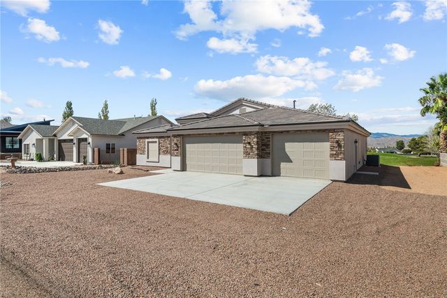 9821 N Vista Drive, Kingman, AZ 86401