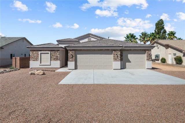 9821 N Vista Drive, Kingman, AZ 86401