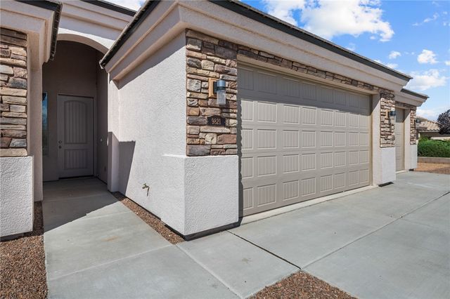 9821 N Vista Drive, Kingman, AZ 86401
