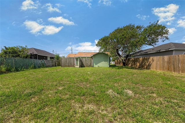 438 Valerie, Corpus Christi, TX 78418