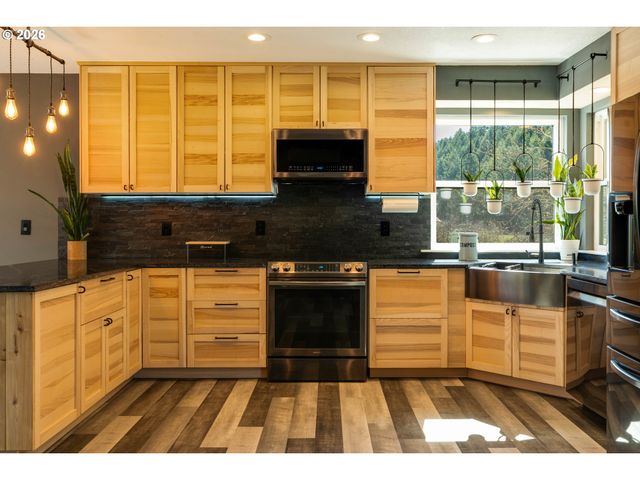 16515 Nw HIGHWAY 47, Banks, OR 97106