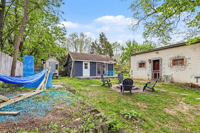 58858 River Heights Drive, Three Rivers, MI 49093