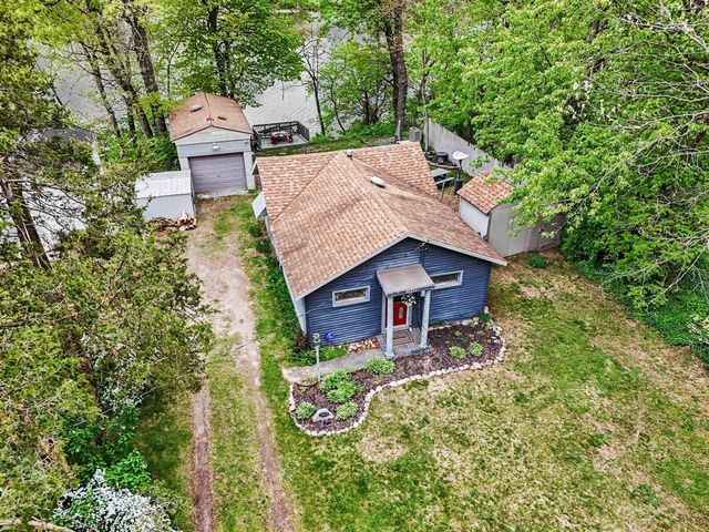 58858 River Heights Drive, Three Rivers, MI 49093