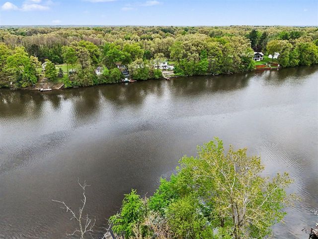 58858 River Heights Drive, Three Rivers, MI 49093