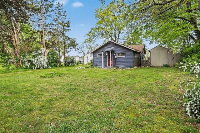 58858 River Heights Drive, Three Rivers, MI 49093