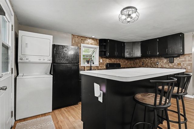 58858 River Heights Drive, Three Rivers, MI 49093
