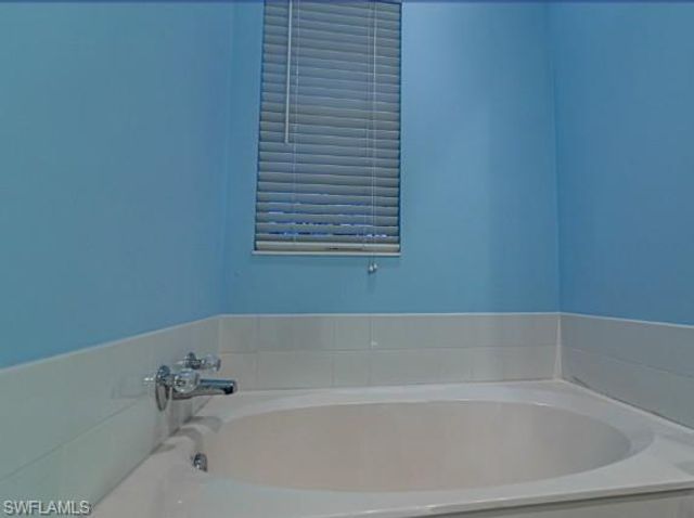 28576 Alessandria CIR, Bonita Springs, FL 34135