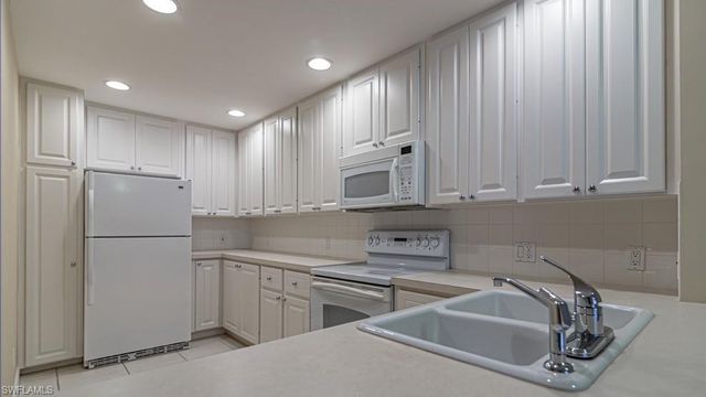 28576 Alessandria CIR, Bonita Springs, FL 34135