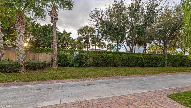 28576 Alessandria CIR, Bonita Springs, FL 34135