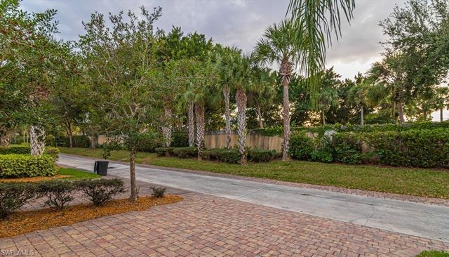 28576 Alessandria CIR, Bonita Springs, FL 34135