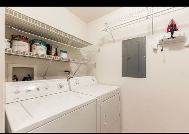 1202 N Red Oak Circle 2, Round Lake Beach, IL 60073