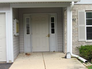 1202 N Red Oak Circle 2, Round Lake Beach, IL 60073