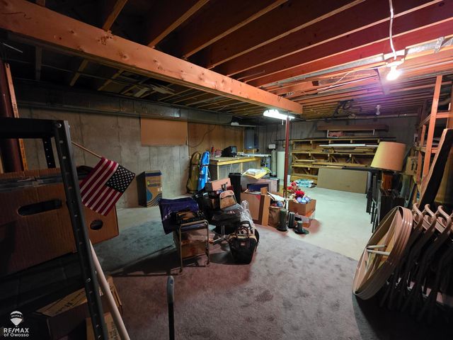 2445 N Hickory Road, Owosso Twp, MI 48867