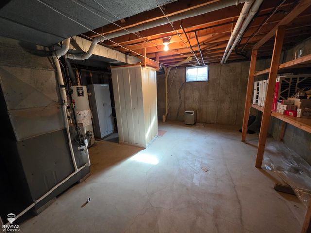 2445 N Hickory Road, Owosso Twp, MI 48867