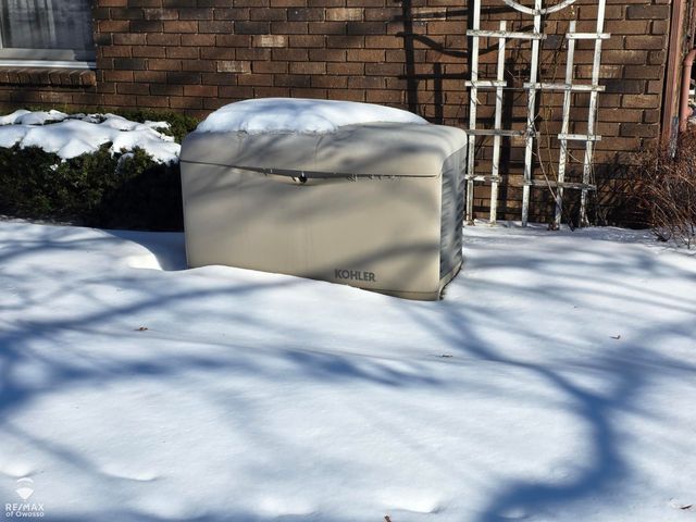 2445 N Hickory Road, Owosso Twp, MI 48867