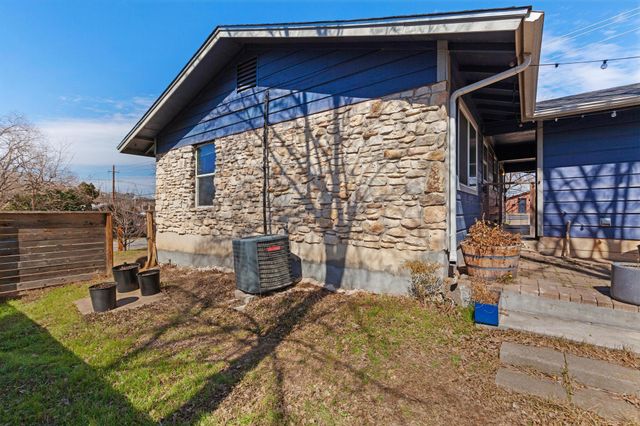 3001 Catalina DR, Austin, TX 78741