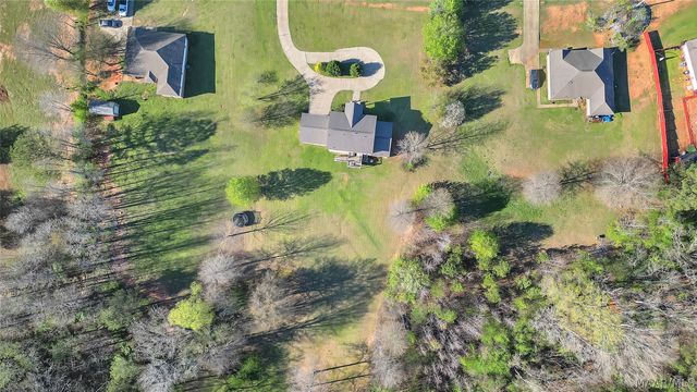 211 Carter Lane, Valley Grande, AL 36703