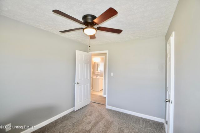 5771 Dorinda Dr, Louisville, KY 40258